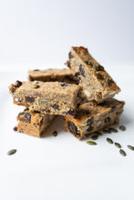 Load image into Gallery viewer, Freshly Baked Granola Bar - Suffolk Crunch